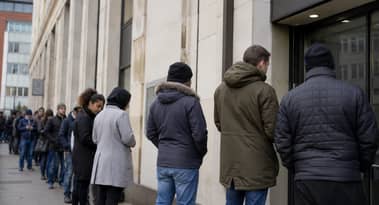 UK unemployment rate rises to 5.0% as payrolls decline in April