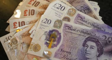 Sterling falls after UK hiring slowdown raises economic concerns