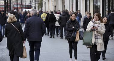 UK retailers remain cautious despite improvement in May sales balance