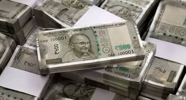 Weak inflows leave rupee exposed as oil prices stay high, warns ING