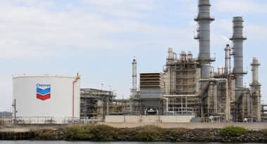Chevron-Aktie fällt trotz 20-Jahres-Stromvertrag mit Microsoft für KI