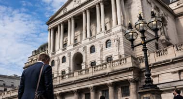 BoE focuses on public-sector wage growth as inflation risk emerges