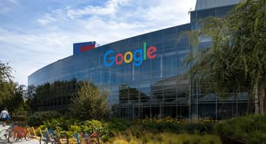 Alphabet plans up to $25B US bond sale to fund AI spending; attracts $115B in orders