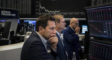 STOXX 600 blijft dicht bij record terwijl olieprijsstijging Europese winstrally test