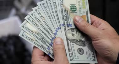 US Dollar weakens despite escalating Middle East tensions as markets await US data