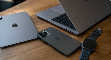 Ações da Apple caem após rebaixamento do KeyBanc por desaceleração