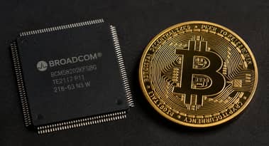 Evening digest: Broadcom extends Apple deal, Strategy sells $216M worth of Bitcoin