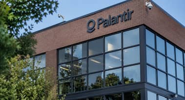 سهم Palantir يقفز 120% بعد تفوق أرباح الربع الثاني وتحسين توقعات المحللين