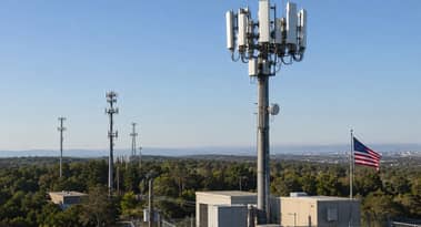 SpaceX's Starlink threat causes Bernstein to cut Verizon, AT&T, Comcast PTs