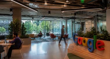 Alphabet stock drops as higher capex, negative FCF overshadow Google Cloud surge
