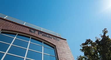 Why did Palantir stock sink 9% today?