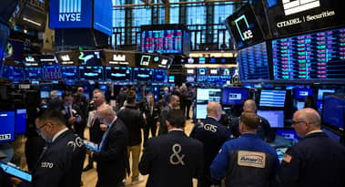 Can strong corporate earnings keep stocks elevated even as Treasury yields climb?