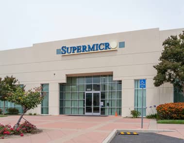 Le azioni Supermicro volano, ma un dato dovrebbe ancora preoccupare gli investitori
