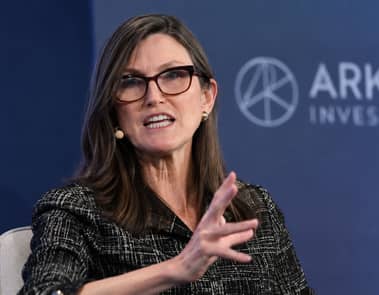 Why is Cathie Wood buying Meta stock and selling Alphabet shares?